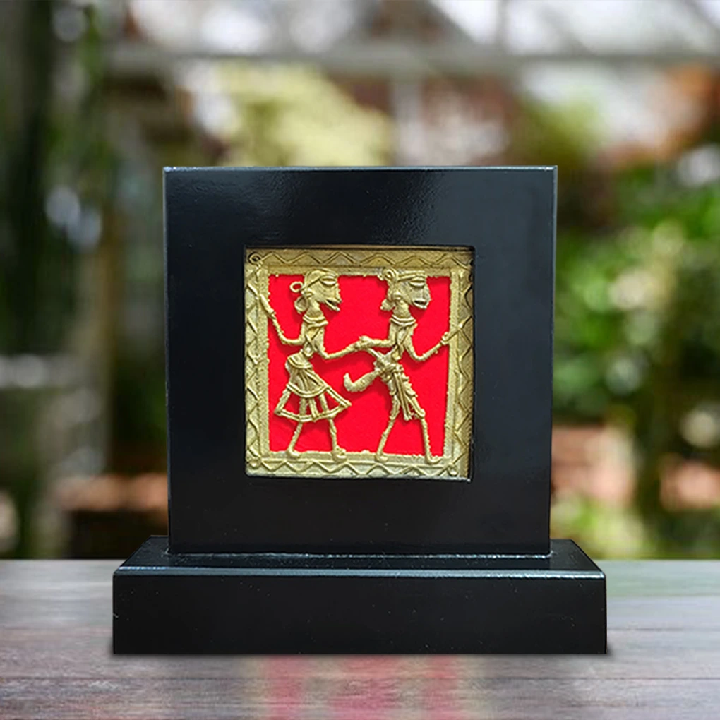 Tribal Dance Dhokra Art Memento for Gifting