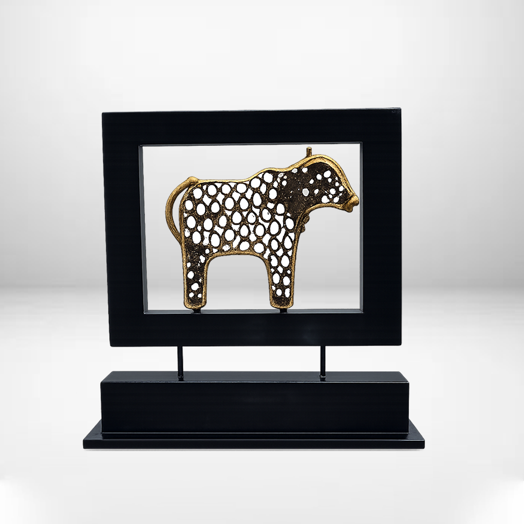 Handcrafted Dhokra Art Cow Frame Memento – Traditional Brass Tribal Decor | Customizable Antique Gift - Image 5