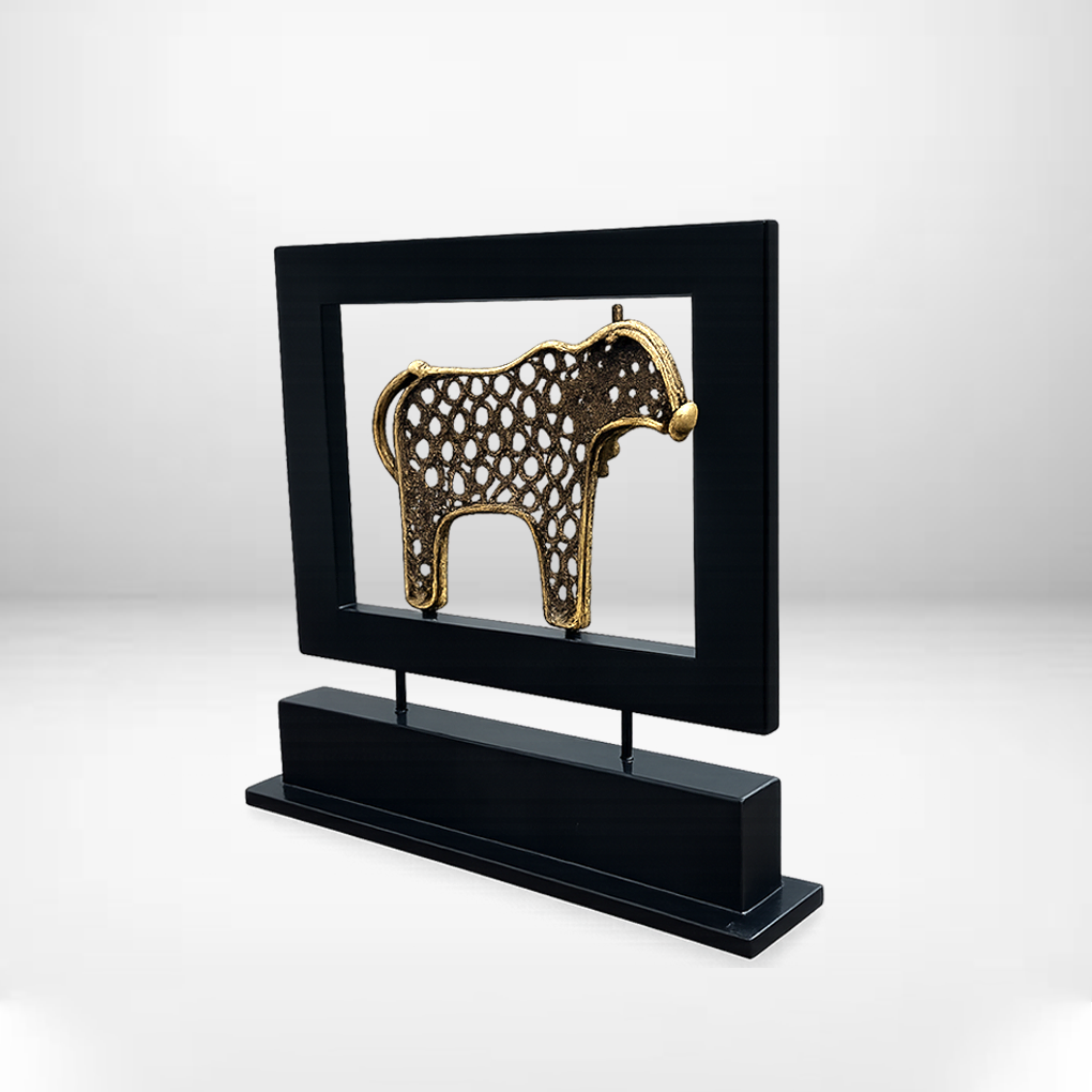 Handcrafted Dhokra Art Cow Frame Memento – Traditional Brass Tribal Decor | Customizable Antique Gift - Image 6